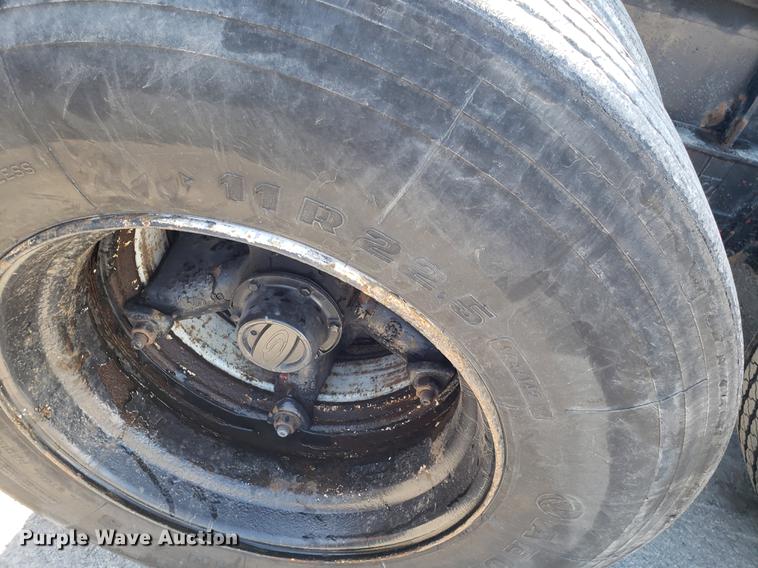 image for item DF3353 1999 Strick container trailer