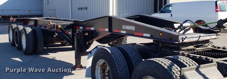 image for item DF3354 2000 Cheetah container trailer