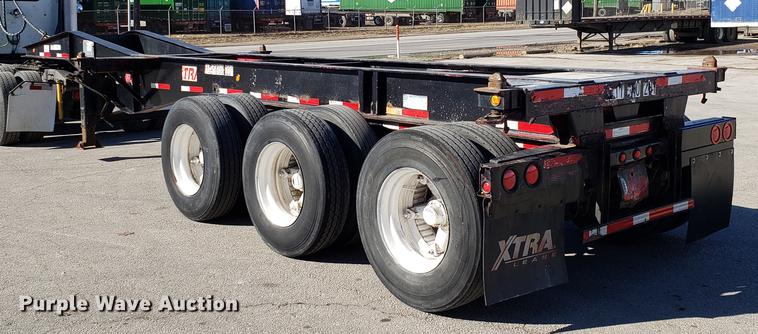 image for item DF3354 2000 Cheetah container trailer