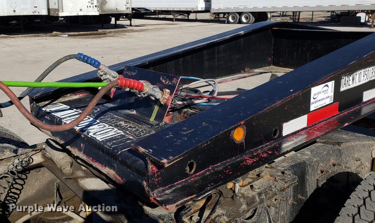 image for item DF3354 2000 Cheetah container trailer