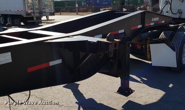 image for item DF3354 2000 Cheetah container trailer