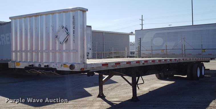 image for item DF3355 1999 Dorsey flatbed trailer