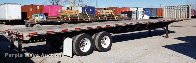 image for item DF3355 1999 Dorsey flatbed trailer