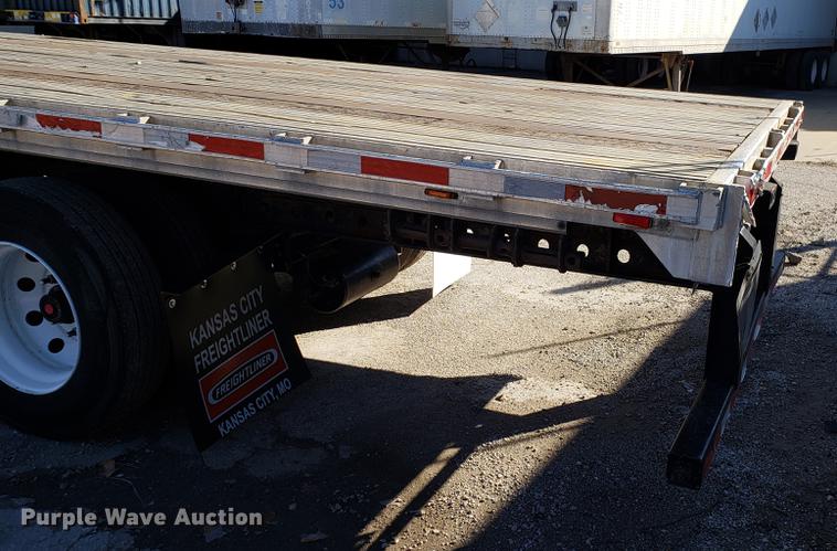 image for item DF3355 1999 Dorsey flatbed trailer