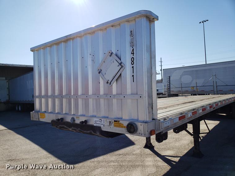 image for item DF3355 1999 Dorsey flatbed trailer
