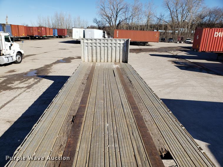 image for item DF3355 1999 Dorsey flatbed trailer