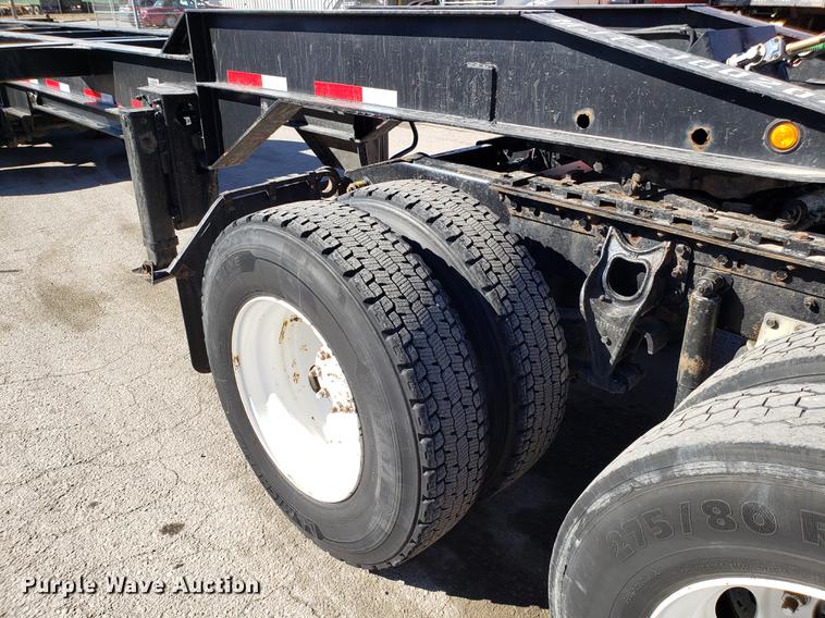 image for item DF3357 1996 International 9400 semi truck