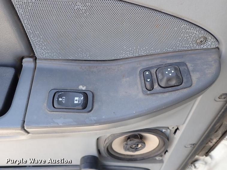 image for item DF8849 2003 Freightliner Columbia semi truck