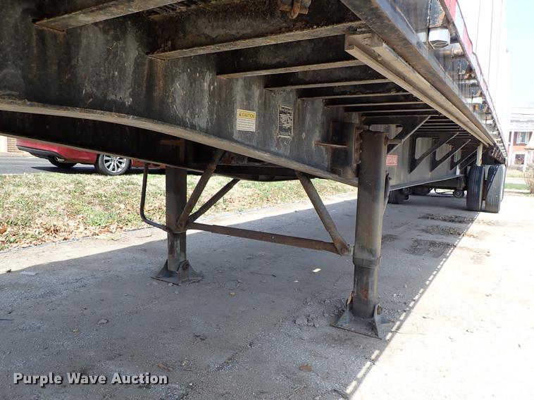 image for item DF8850 2006 Fontaine EFTW-7-8048WSAWK flatbed trailer