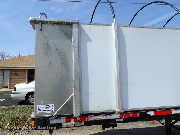image for item DF8850 2006 Fontaine EFTW-7-8048WSAWK flatbed trailer