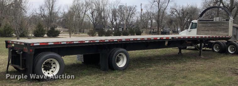 image for item DF8850 2006 Fontaine EFTW-7-8048WSAWK flatbed trailer