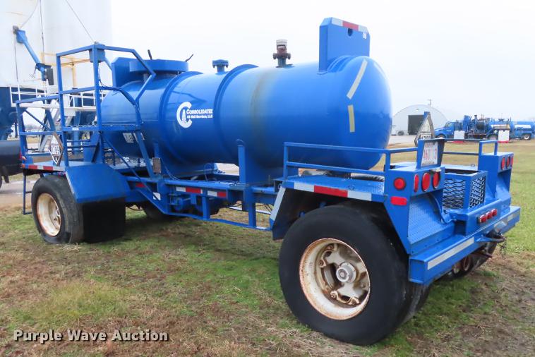 image for item DN9139 1977 Nabors pup tank trailer