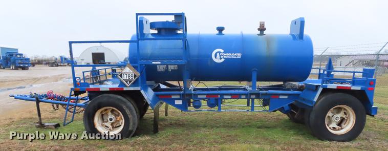 image for item DN9139 1977 Nabors pup tank trailer