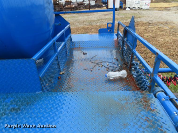 image for item DN9139 1977 Nabors pup tank trailer