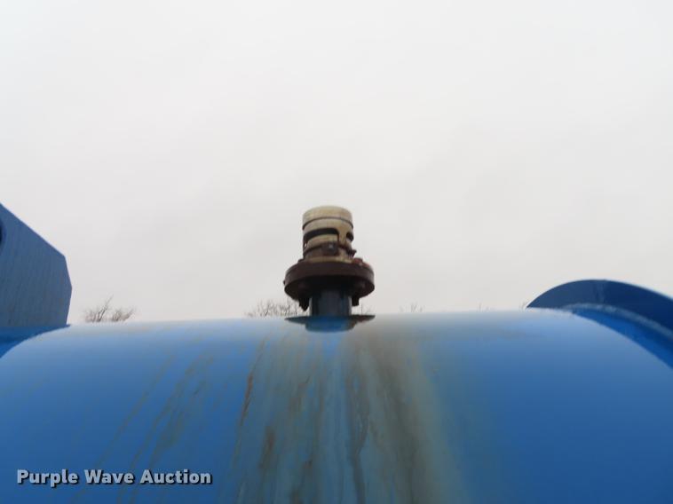 image for item DN9139 1977 Nabors pup tank trailer