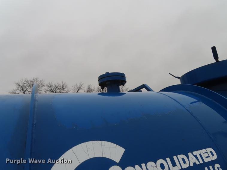 image for item DN9139 1977 Nabors pup tank trailer