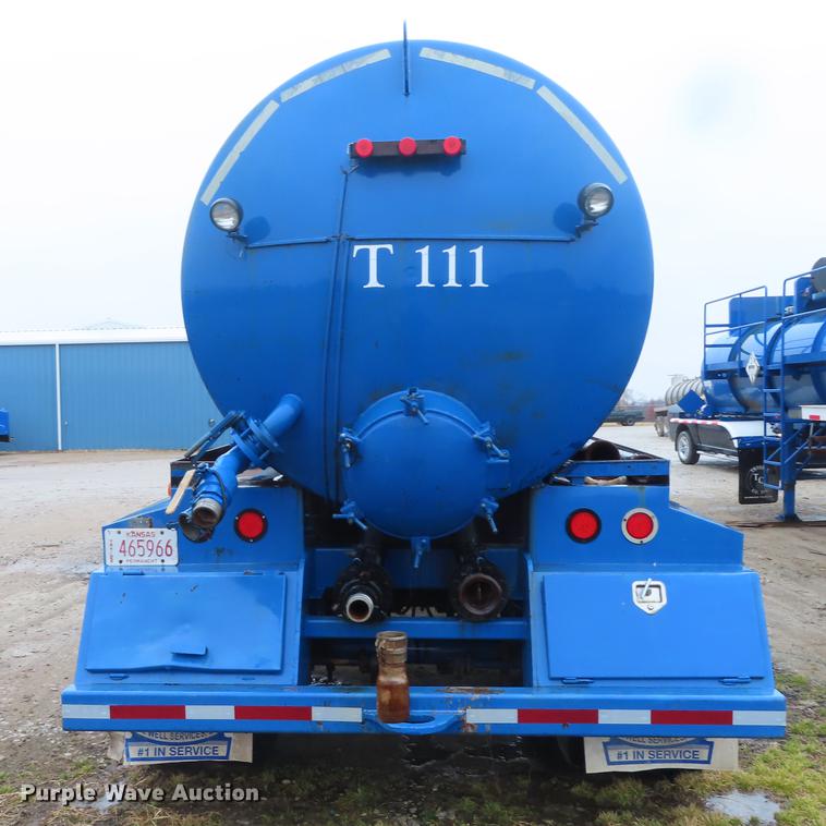 image for item DN9140 2007 shop built tank trailer