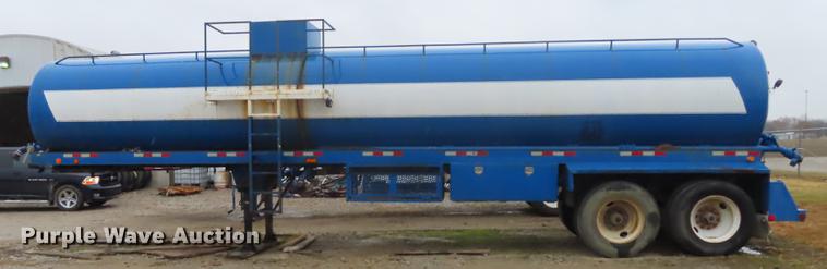 image for item DN9140 2007 shop built tank trailer