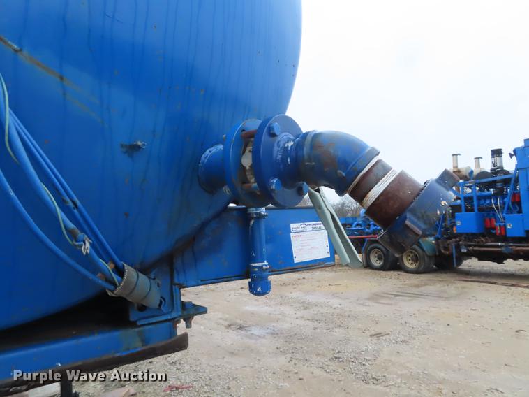 image for item DN9140 2007 shop built tank trailer