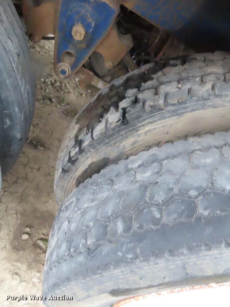 image for item DN9140 2007 shop built tank trailer