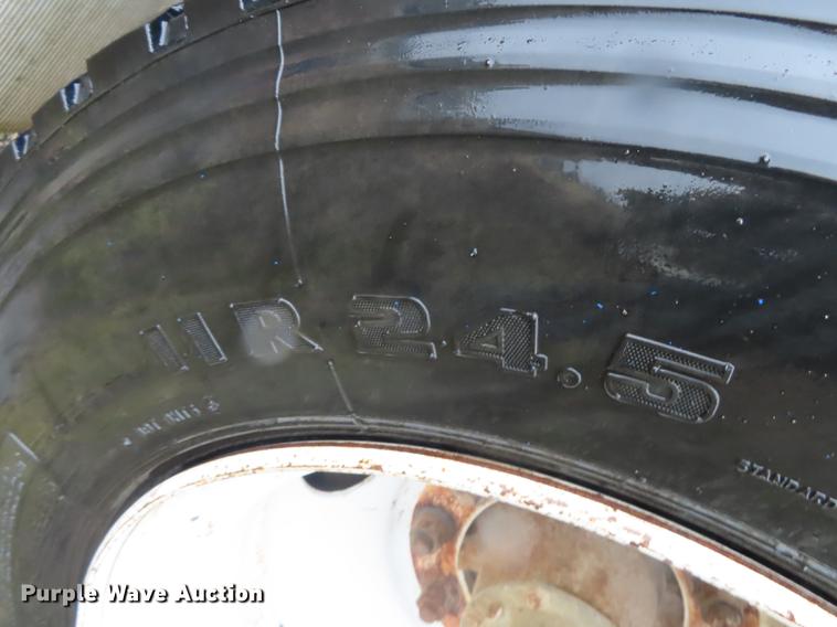 image for item DN9140 2007 shop built tank trailer