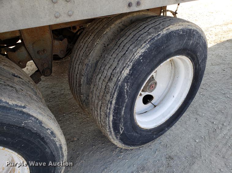 image for item EN9843 1990 Great Dane dry van trailer