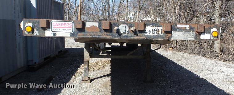 image for item EW9986 1993 Trailmobile F7AT-5EAA flatbed trailer