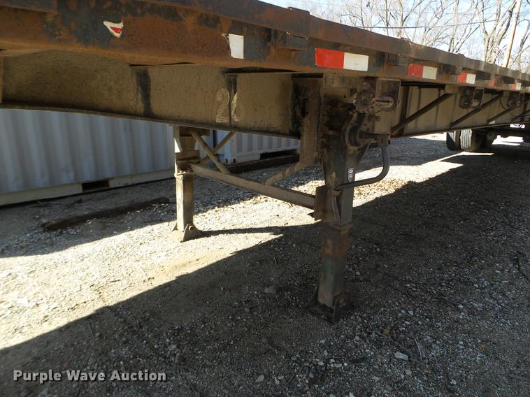 image for item EW9986 1993 Trailmobile F7AT-5EAA flatbed trailer