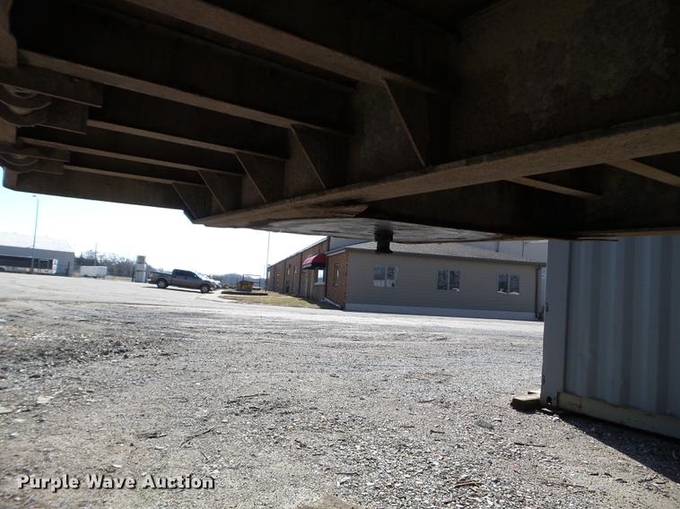 image for item EW9986 1993 Trailmobile F7AT-5EAA flatbed trailer