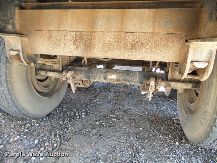 image for item EW9986 1993 Trailmobile F7AT-5EAA flatbed trailer