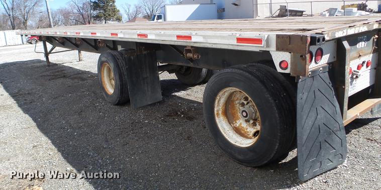 image for item EW9987 1998 Fontaine LFTW-6-8048WSAK flatbed trailer