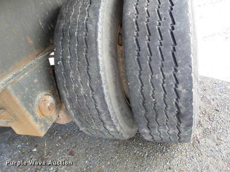 image for item EW9987 1998 Fontaine LFTW-6-8048WSAK flatbed trailer