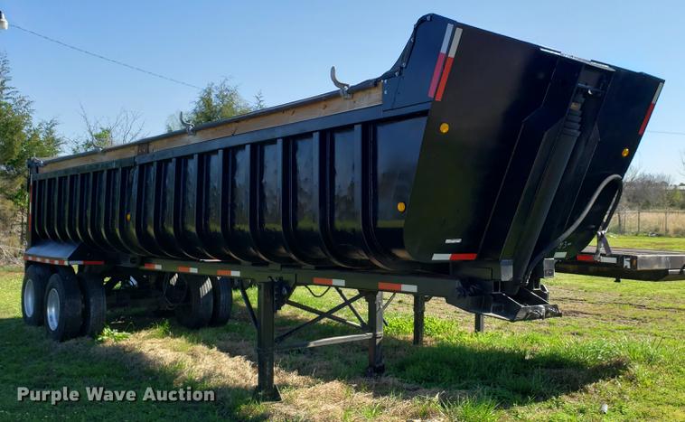 image for item EZ9821 2001 Fruehauf end dump trailer
