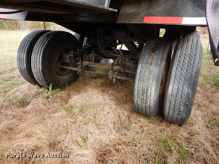 image for item EZ9821 2001 Fruehauf end dump trailer