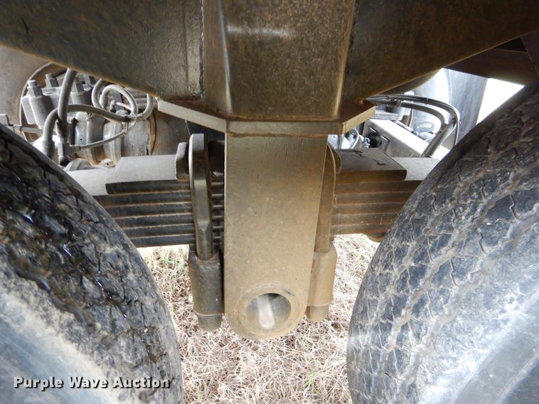 image for item EZ9821 2001 Fruehauf end dump trailer