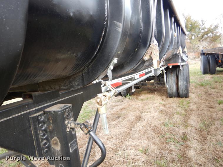 image for item EZ9821 2001 Fruehauf end dump trailer