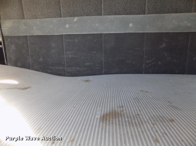 image for item FH9027 1996 Volvo WIA semi truck