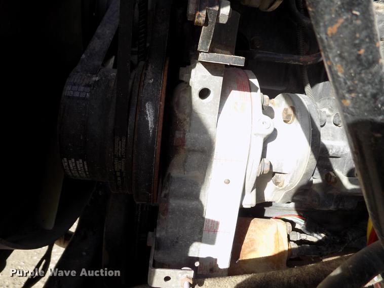 image for item FH9027 1996 Volvo WIA semi truck