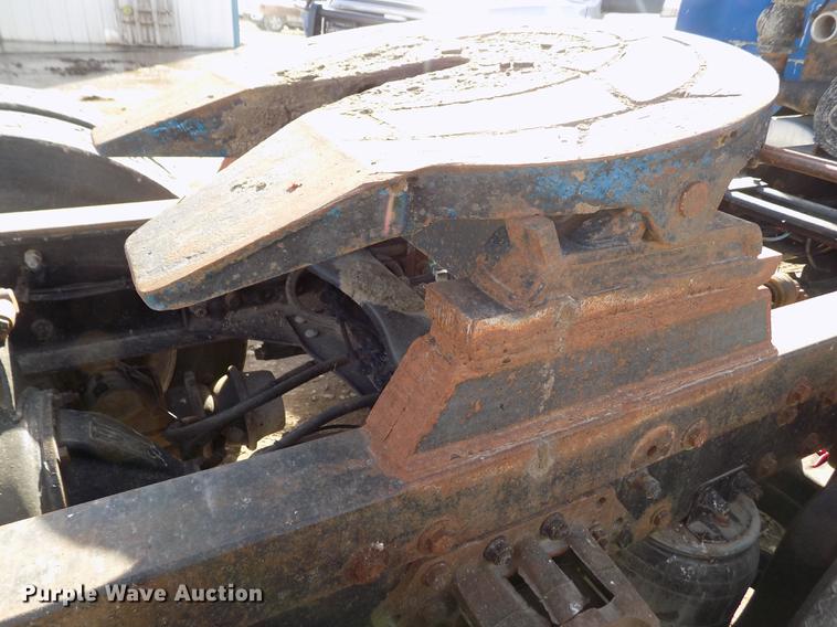 image for item FH9027 1996 Volvo WIA semi truck