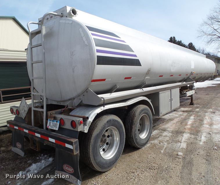 image for item L5737 1983 Polar tank trailer