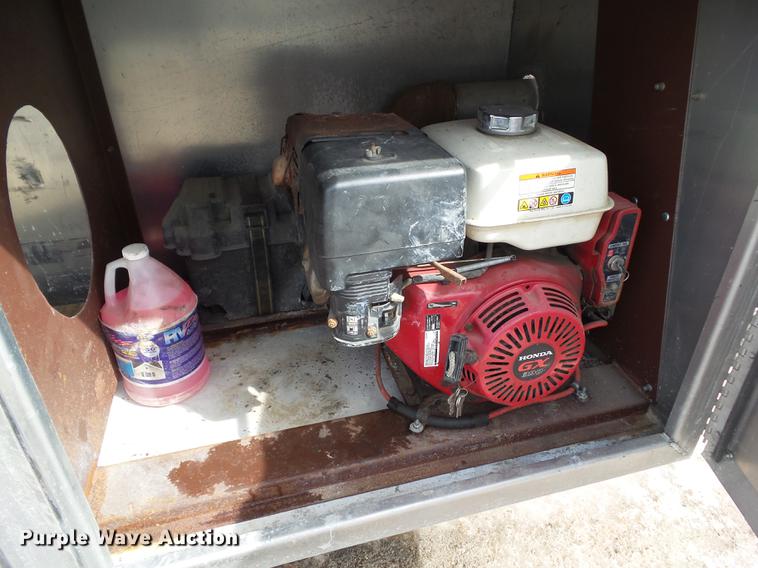 image for item L5737 1983 Polar tank trailer