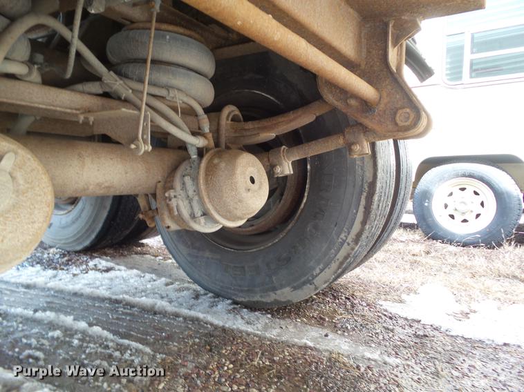 image for item L5737 1983 Polar tank trailer