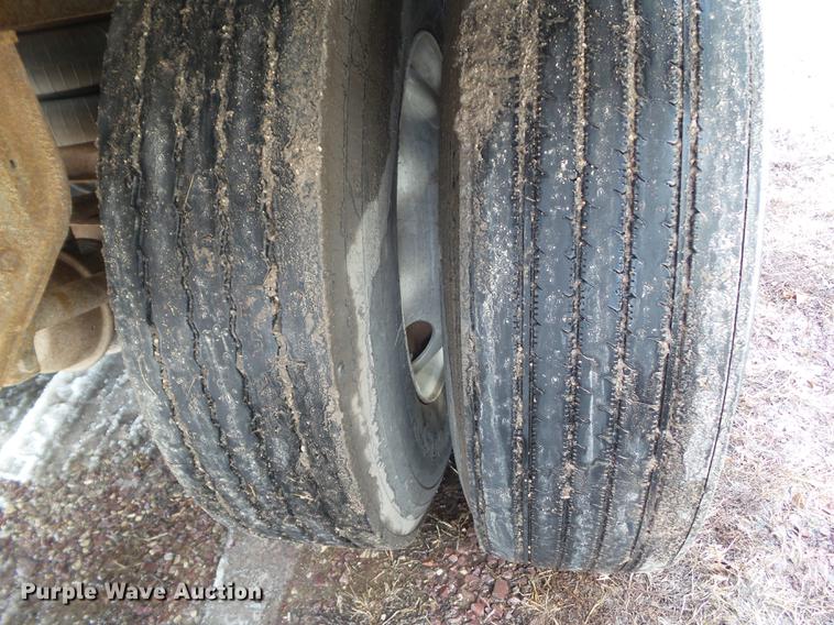 image for item L5737 1983 Polar tank trailer