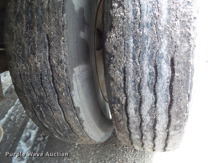 image for item L5737 1983 Polar tank trailer