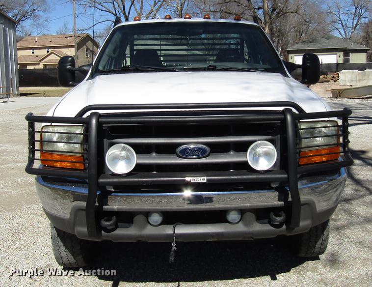 image for item DB6765 1999 Ford F450 Super Duty flatbed truck