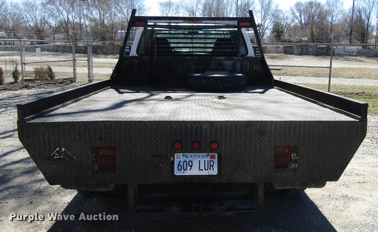 image for item DB6765 1999 Ford F450 Super Duty flatbed truck