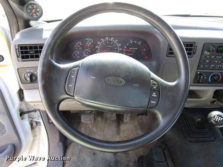 image for item DB6765 1999 Ford F450 Super Duty flatbed truck