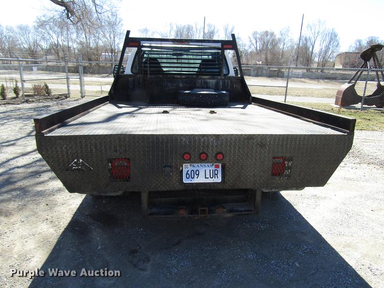 image for item DB6765 1999 Ford F450 Super Duty flatbed truck