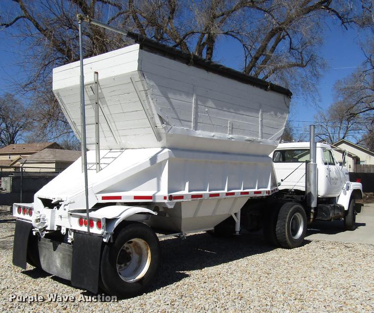 image for item DB6766 1975 International semi truck with Utility bottom dump trailer