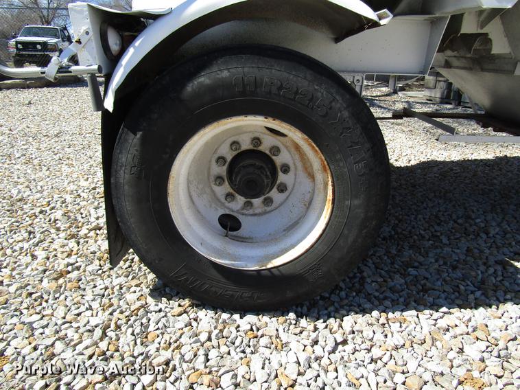 image for item DB6766 1975 International semi truck with Utility bottom dump trailer